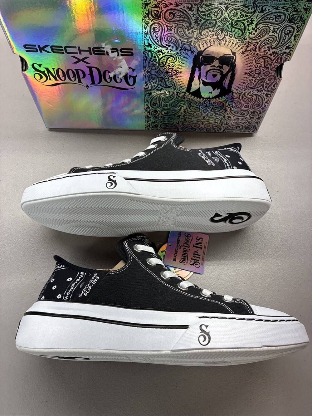Skechers Unisex Snoop Dogg ONE-OG Hands Free Slip-Ins Black 6.5 Men’s / 8 Women
